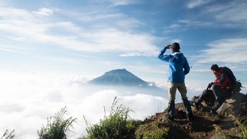 Image of the retrospective template Mountain Climber retrospective on the Neatroverse community